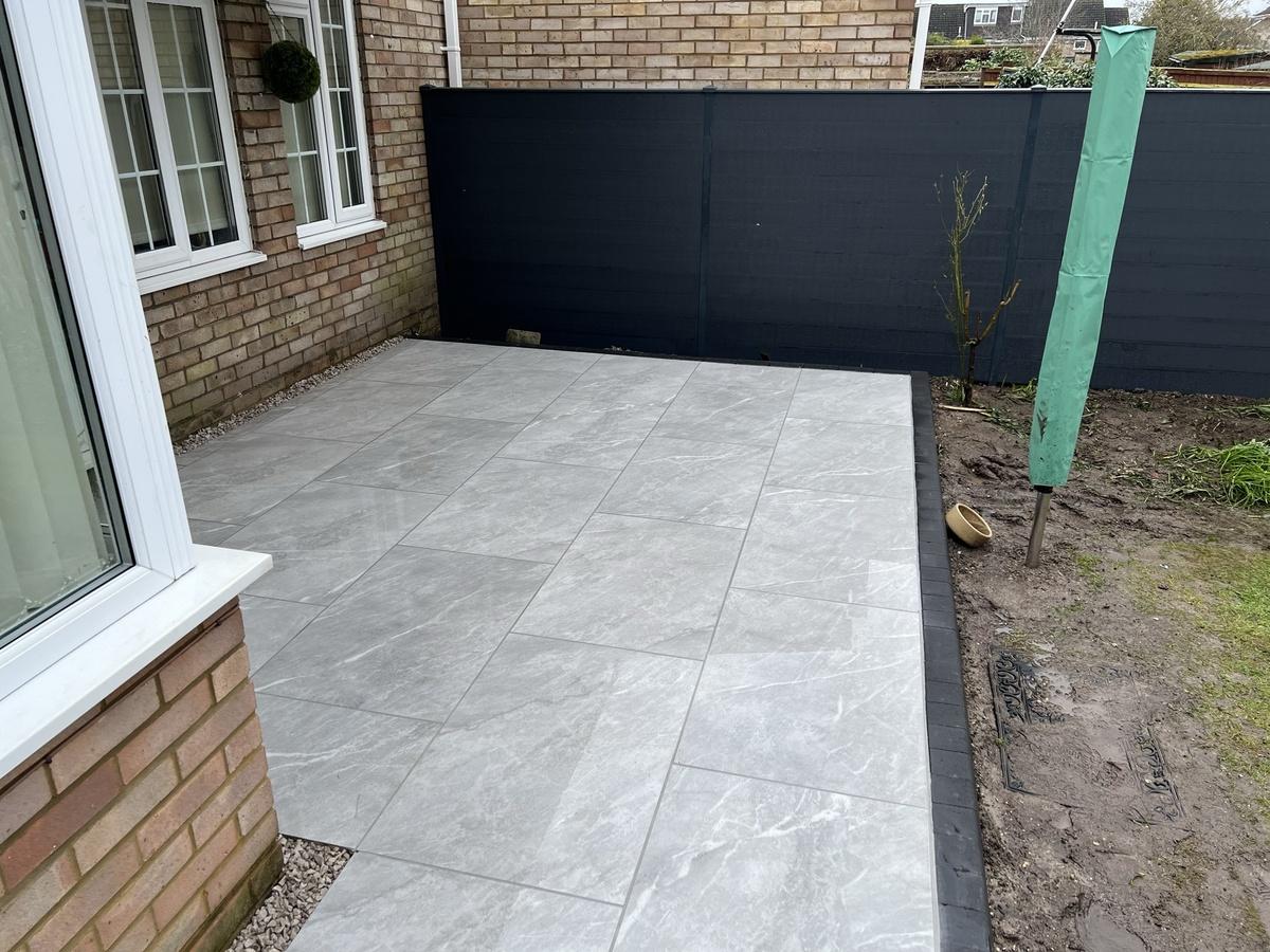 Porcelain Patio with Kerb Edgings - view 2
