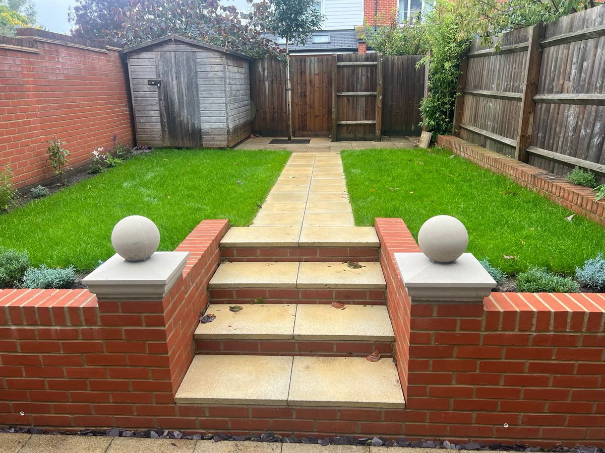 Small garden Rebuild - Garden landscaping project in High Wycombe