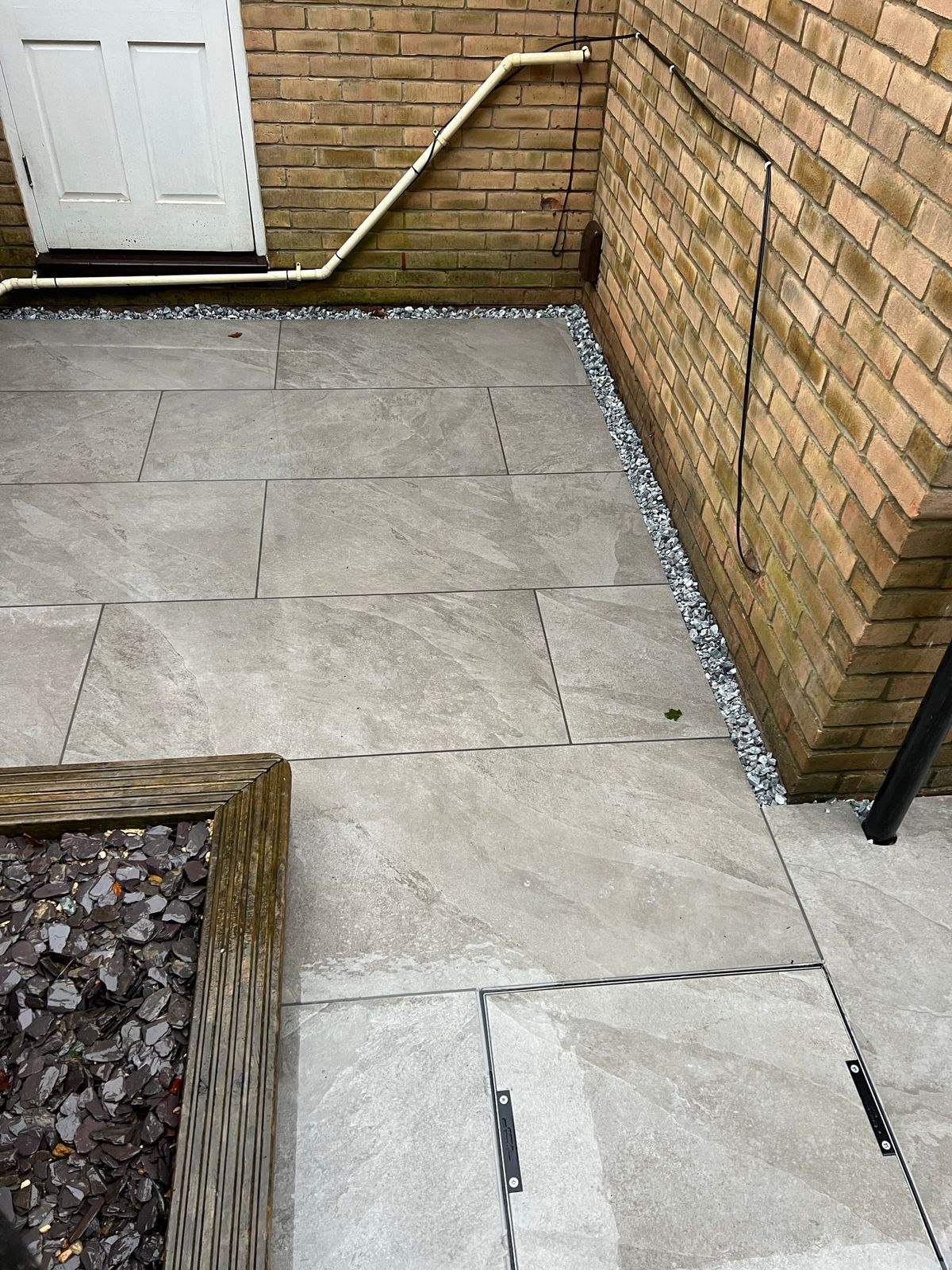 Natural Grey Porcelain patio - view 4