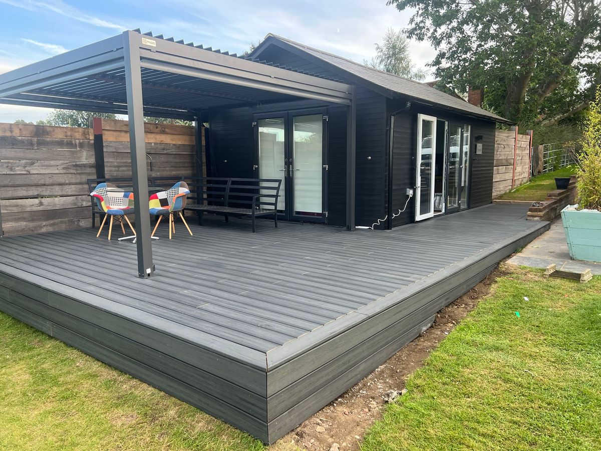 Raised composite Decking - Composite decking installation in Stokenchurch