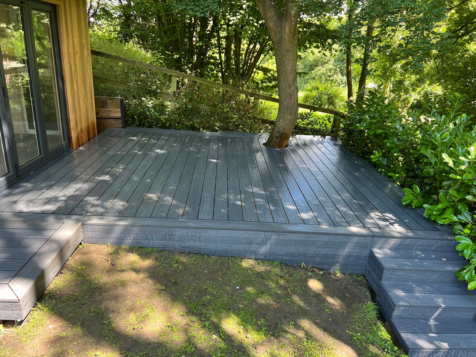 Raised Composite Decking - Composite decking installation in Stokenchurch